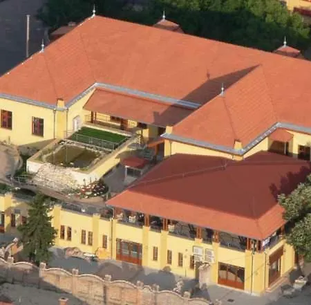 Hotel Dubogo Szalloda Etterem Békés