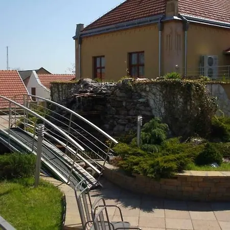Dubogo Szalloda Etterem