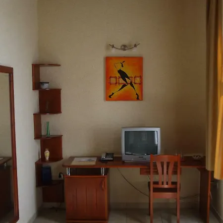 Hotel Dubogo Szalloda Etterem *